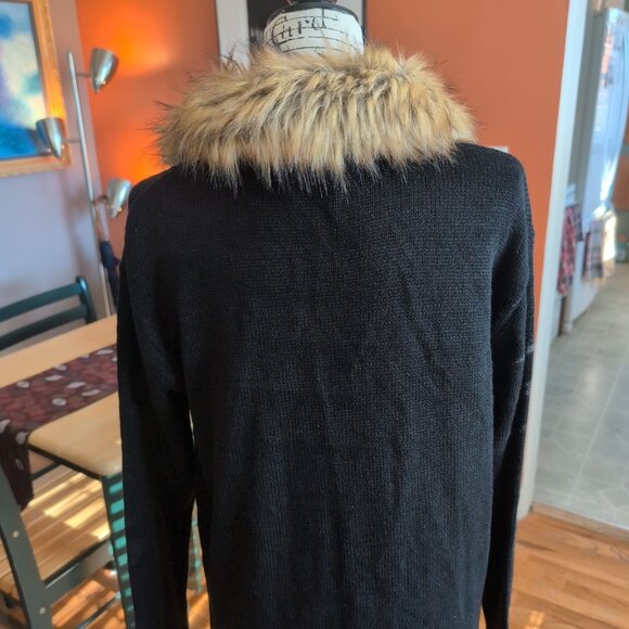 Vici Long Black Cardigan with Faux Fur Collar Sz M - Picture 7 of 11
